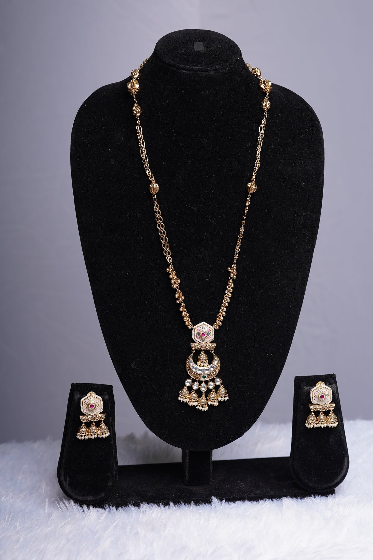 Pendant Set with Meenakari Details