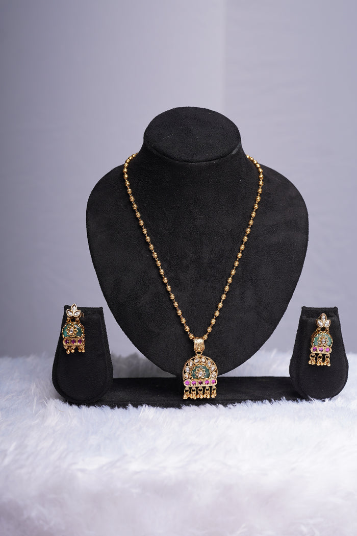 Mint Green Pendant Set