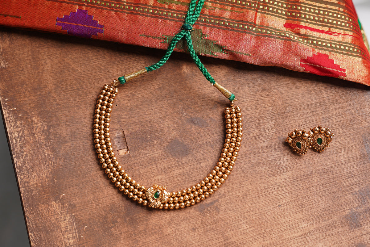 Emerald Peshwai Choker