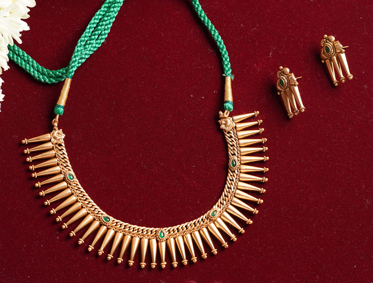 Ruby Green Bullet Haar