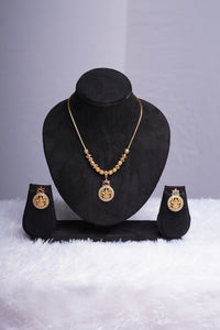 Laxmi Pendant Set