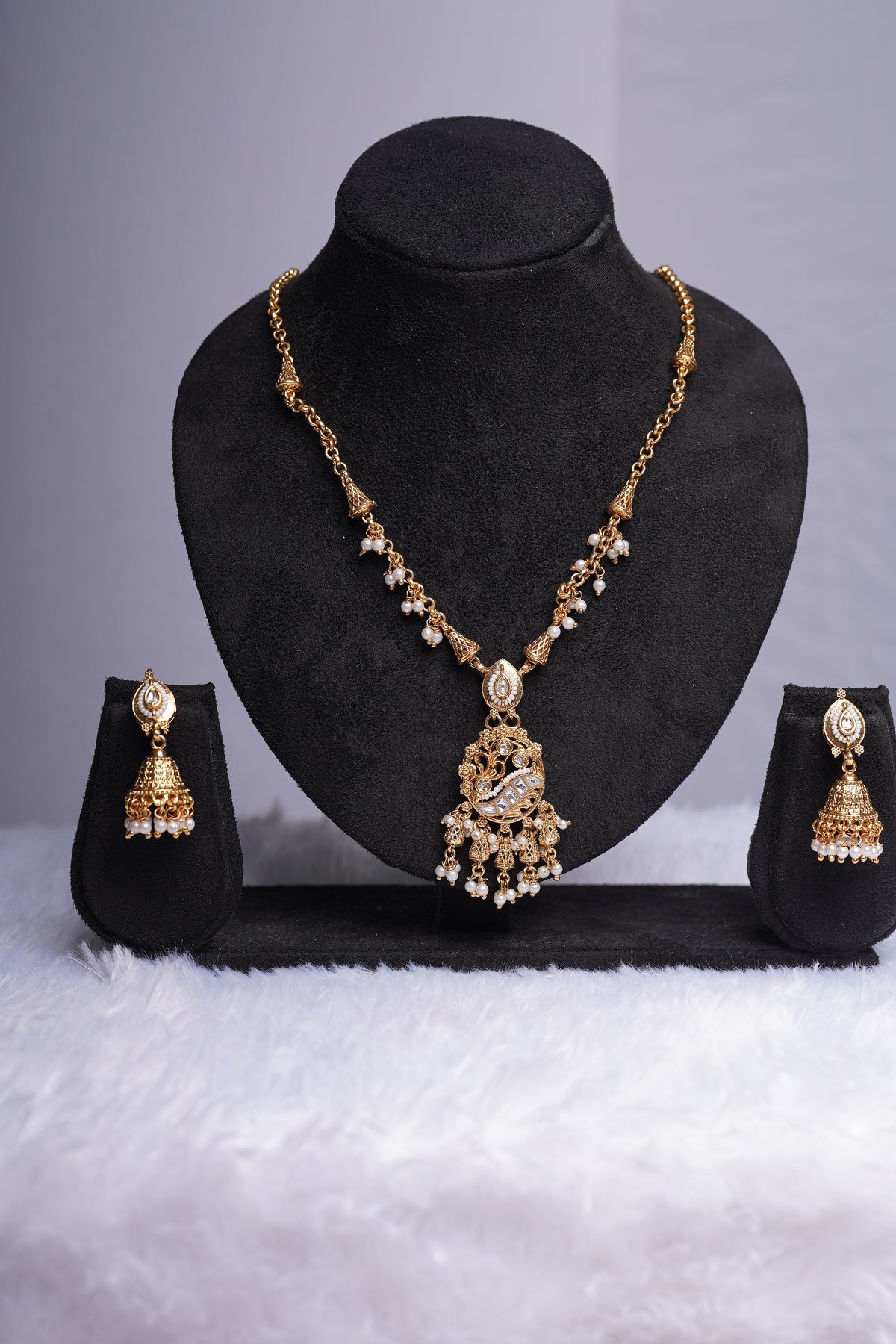 Kundan Pendant Set