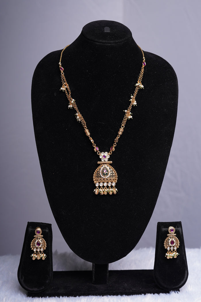 Jaalika Pendant Set