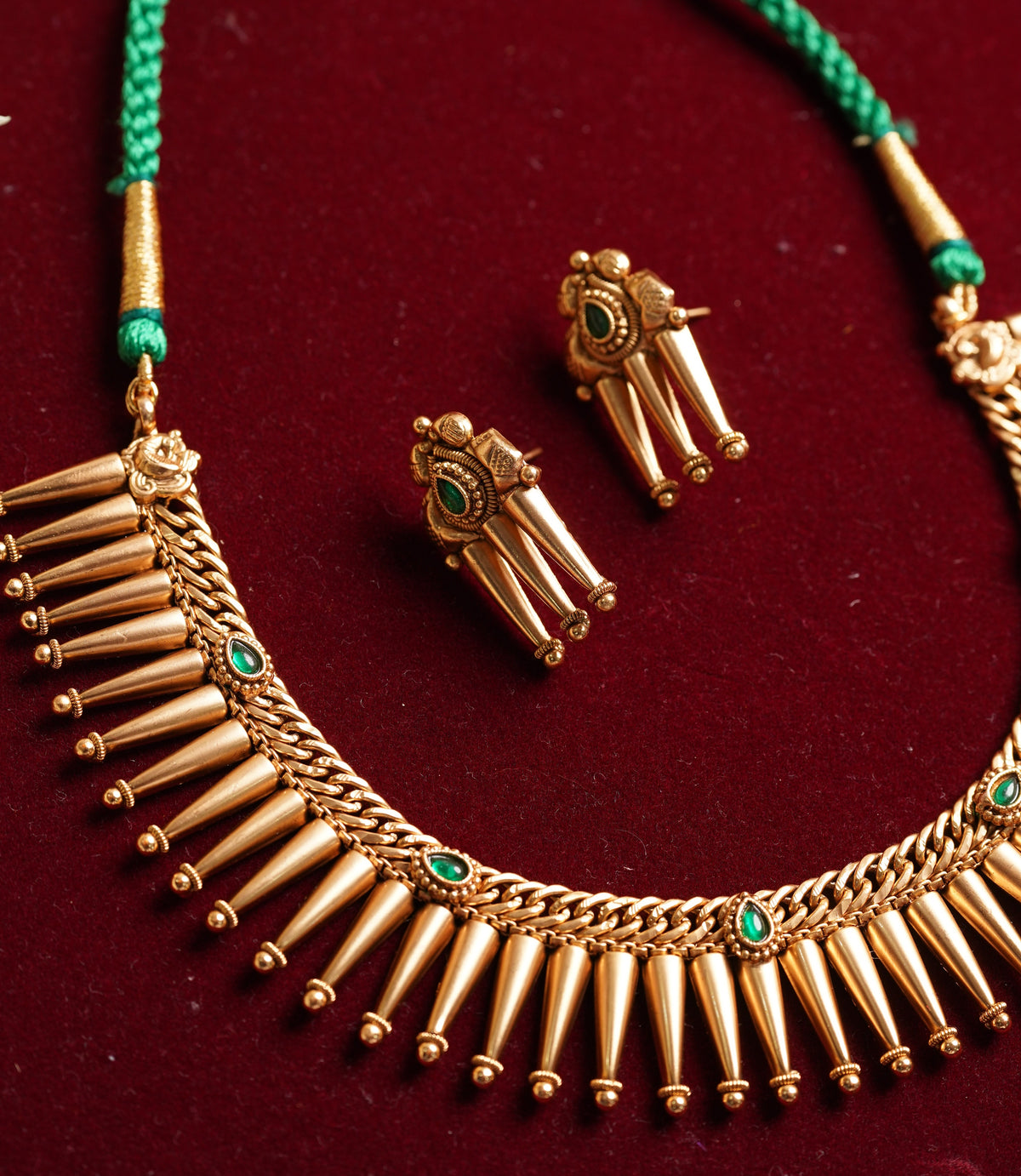 Ruby Green Bullet Haar