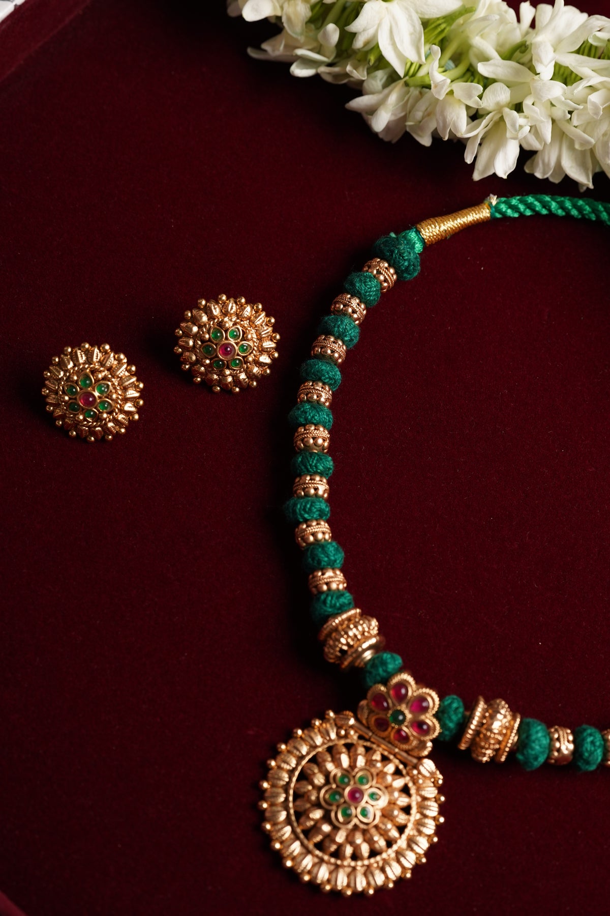 Green Thread Pendant Set