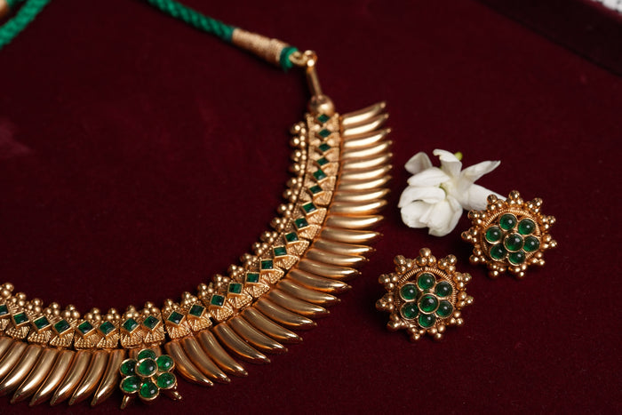 Emerald Chaphekari Haar